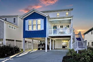 305 Ivy Ln, Carolina Beach, NC 28428