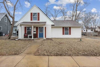 917 9th Ave SE, Cedar Rapids, IA 52401