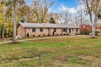 102 Talton Dr, Clarksville, TN 37040