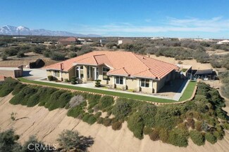 10948 Densmar Rd, Oak Hills, CA 92344