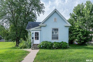 1029 W 14th St, Davenport, IA 52804