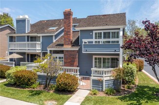 481 Kakkis Dr Unit 101, Long Beach, CA 90803