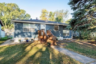 1626 11th St N, Fargo, ND 58102