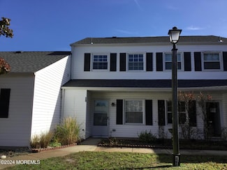 19 Chesapeake Ct, Barnegat, NJ 08005