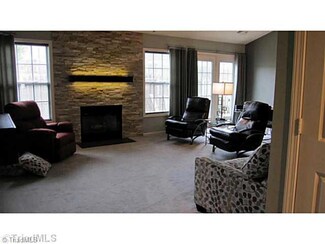 2932 Hearthstone Point Dr, High Point, NC 27265