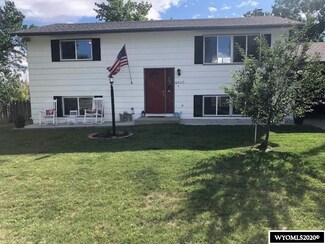 4800 Antelope Dr, Bar Nunn, WY 82601