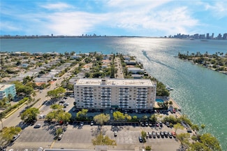 1455 N Treasure Dr Unit PH-G, North Bay Village, FL 33141