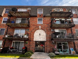 9143 S Roberts Rd Unit 4, Hickory Hills, IL 60457
