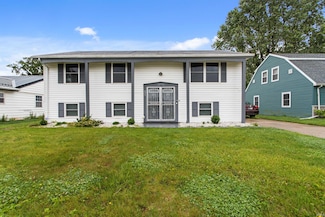 2208 Baton Rouge Dr, Kokomo, IN 46902