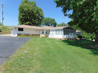 1399 Old Highway 37, Cassville, MO 65625