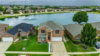 12821 Parkersburg Dr, Fort Worth, TX 76244
