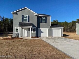 171 Walters Run Dr, Raeford, NC 28376