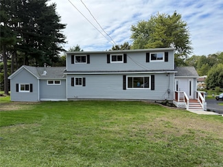 20 Shirley Ave, Fishkill, NY 12524