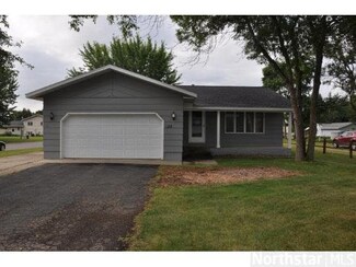 822 822 E Minnesota St, St. Joseph, MN 56374