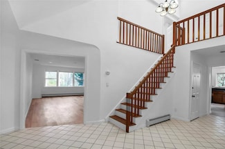 11 Overlook Way, East Setauket, NY 11733