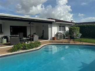 1681 SW 55th Ave, Plantation, FL 33317