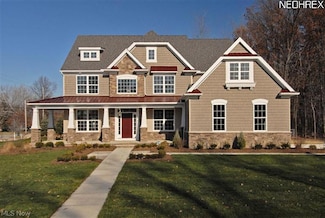 32750 Belmont Dr, Avon Lake, OH 44012