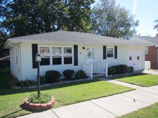 48 S Sharp St, Poseyville, IN 47633