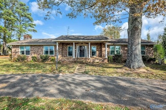12025 Lakeview St, Athens, AL 35611