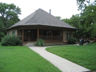 5004 NE 96th St, Walton, KS 67151