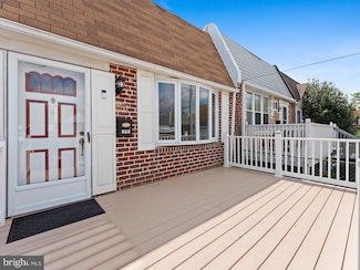 111 Ervin Ave, Marcus Hook, PA 19061