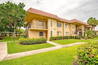 350 Lakeview Dr Unit 201, Weston, FL 33326