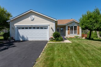 4536 W Swallowtail Dr, Waukegan, IL 60085
