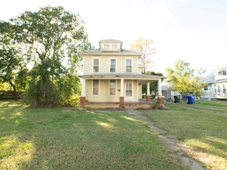 113 N Birch St, Hillsboro, KS 67063