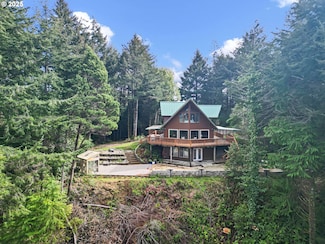 4 Doug Johnson Ln, Port Orford, OR 97465