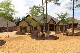 11 Utrera Ln, Hot Springs Village, AR 71909