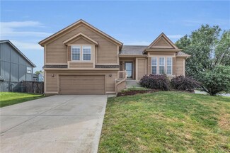 699 S Evergreen St, Gardner, KS 66030
