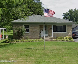 2005 Auburn Dr, Louisville, KY 40216