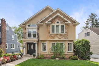 38 Cathedral Ave, Nutley, NJ 07110