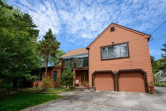 8 E Curran Dr, Absecon, NJ 08201