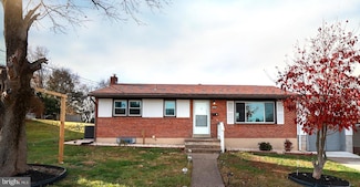 690 Carbon Ave, Harrisburg, PA 17111