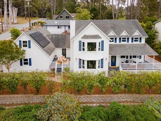 900 Franklin St, Montara, CA 94037
