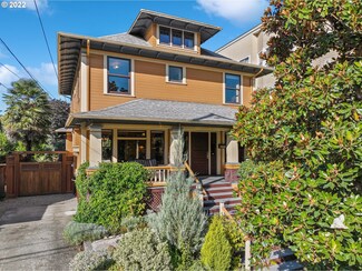 1015 SE 14th Ave, Portland, OR 97214