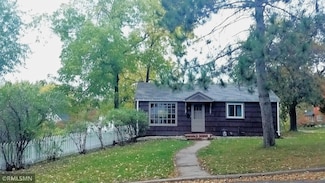 823 Elm St, Hudson, WI 54016