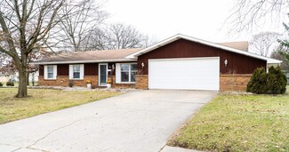700 E 1st St, Auburn, IN 46706