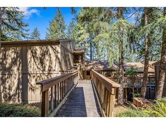 202 Trailside Loop Unit 202, Eugene, OR 97405