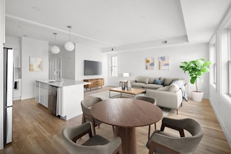 298 Maverick St Unit 2, Boston, MA 02128