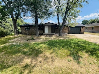 204 N Apple St, Beebe, AR 72012