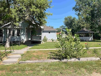 307 N Grand Ave, Callaway, NE 68825