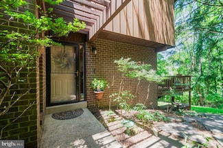 5258 Patriot Ln, Columbia, MD 21045
