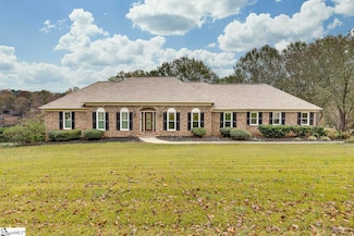 206 W Killarney Lake, Moore, SC 29369