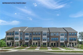 3733 S Tryon St Unit 1009 D, Charlotte, NC 28217