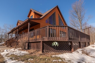 9327 Strong Rd, Argonne, WI 54511