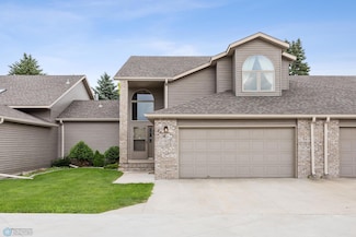 4414 S River Haven Rd, Moorhead, MN 56560
