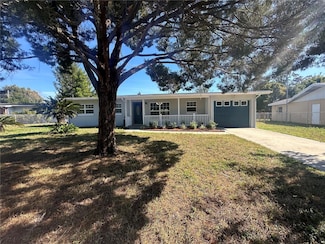 111 Lake Dot Dr, Sanford, FL 32773