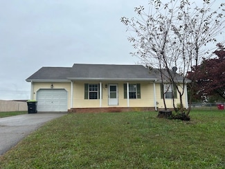 924 Linda Dr, Oak Grove, KY 42262